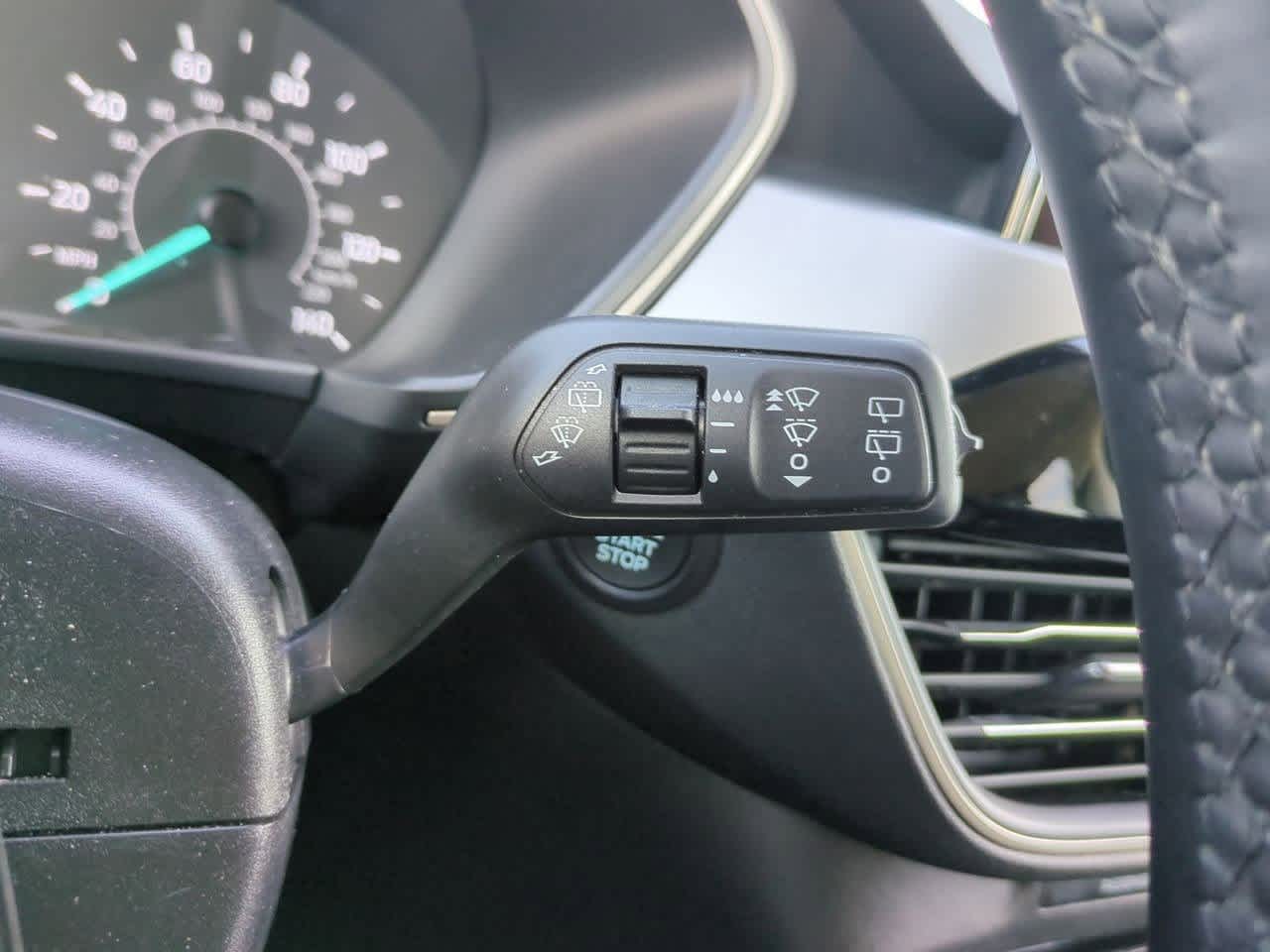 Thumbnail: 2022 Ford Escape - 24