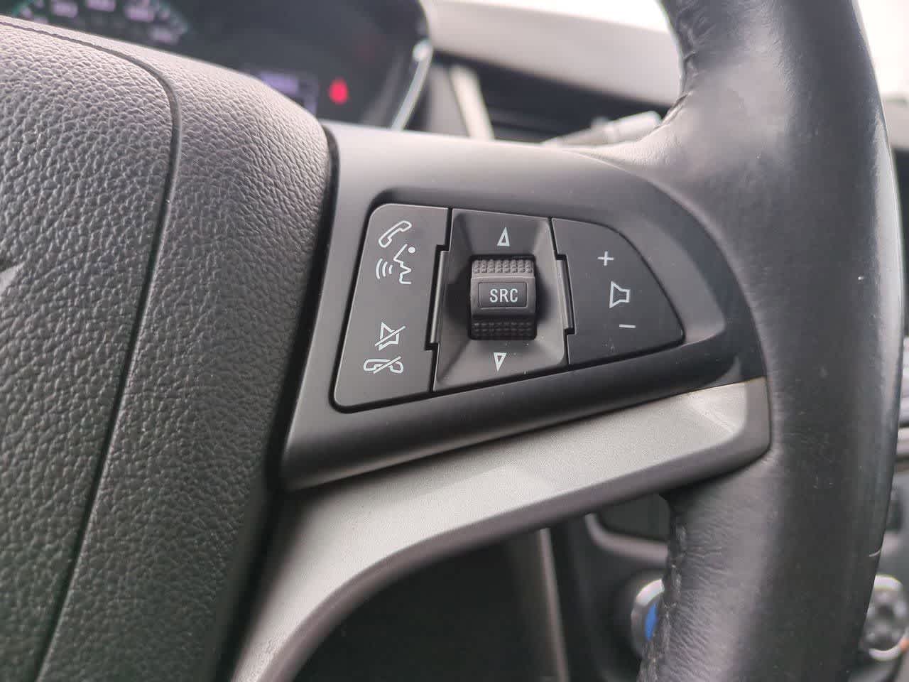 Thumbnail: 2019 Chevrolet Trax - 23