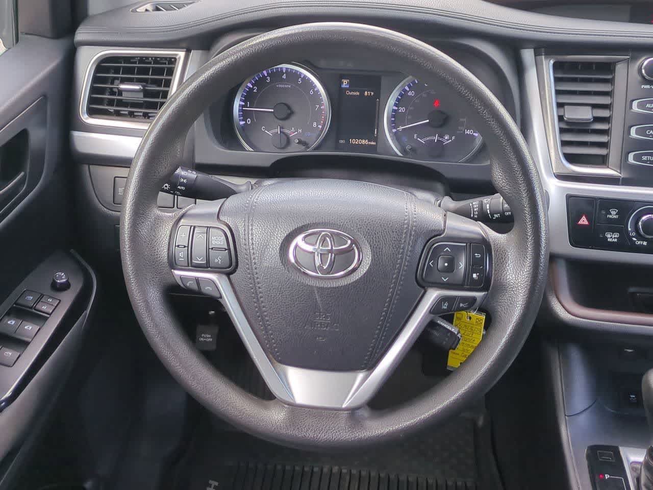 Thumbnail: 2019 Toyota Highlander - 22