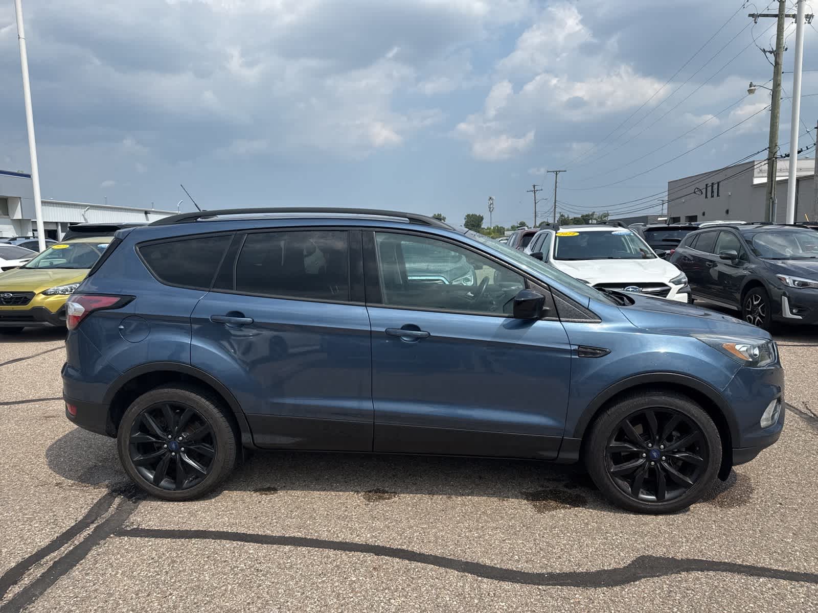 Thumbnail: 2018 Ford Escape - 9