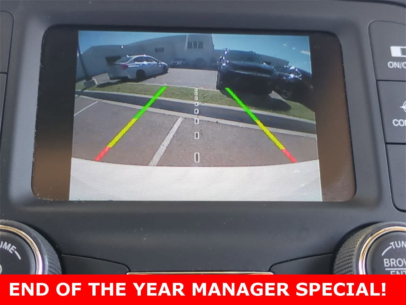 Thumbnail: 2016 Jeep Renegade - 27