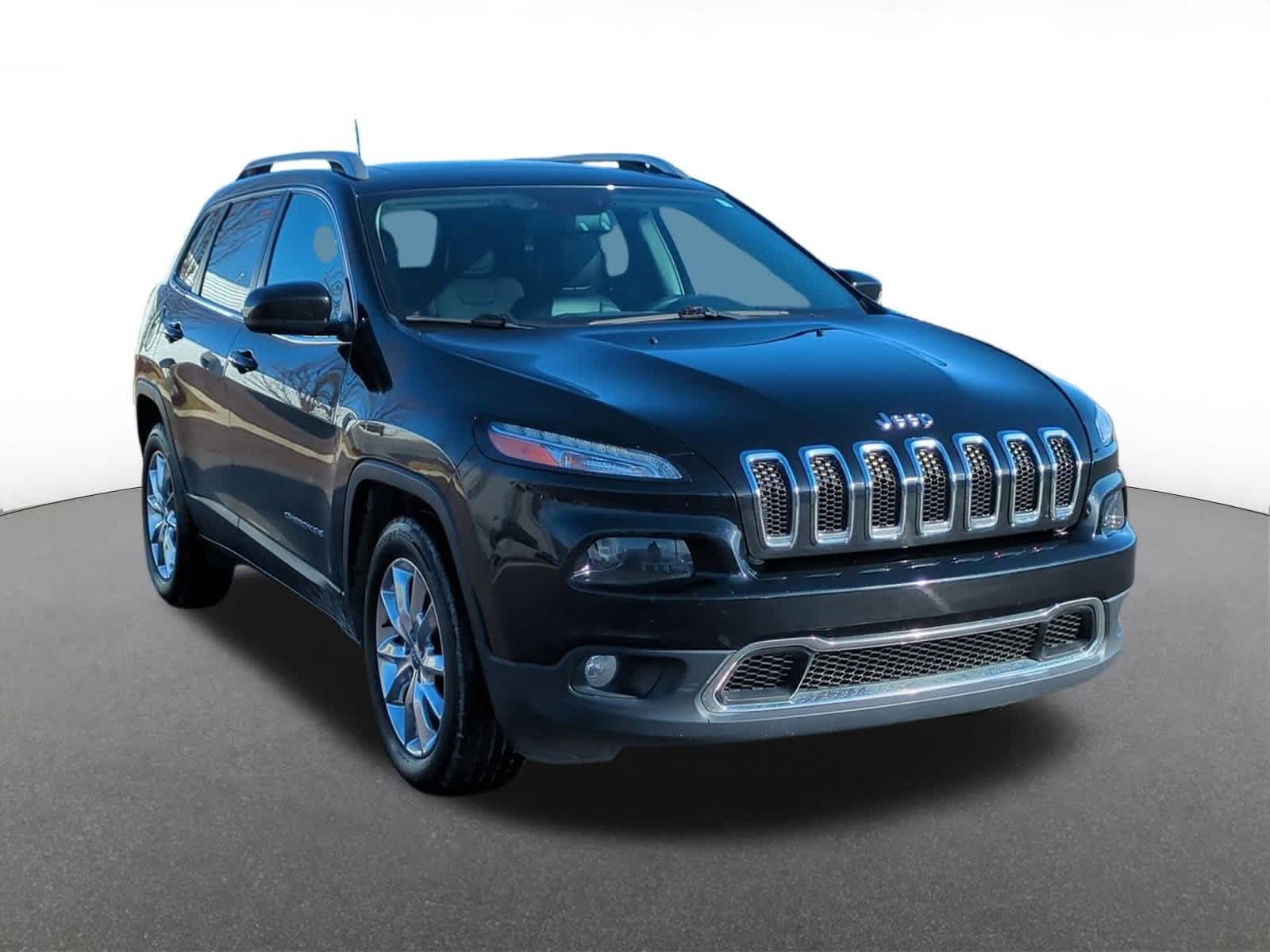 Thumbnail: 2017 Jeep Cherokee - 8