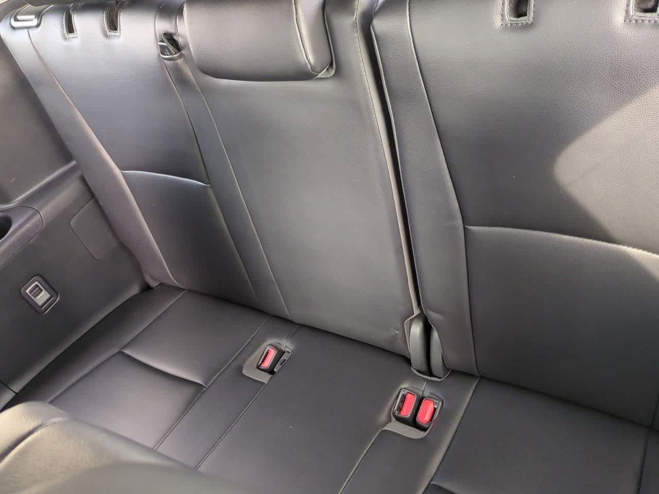 Thumbnail: 2022 Toyota Highlander - 21