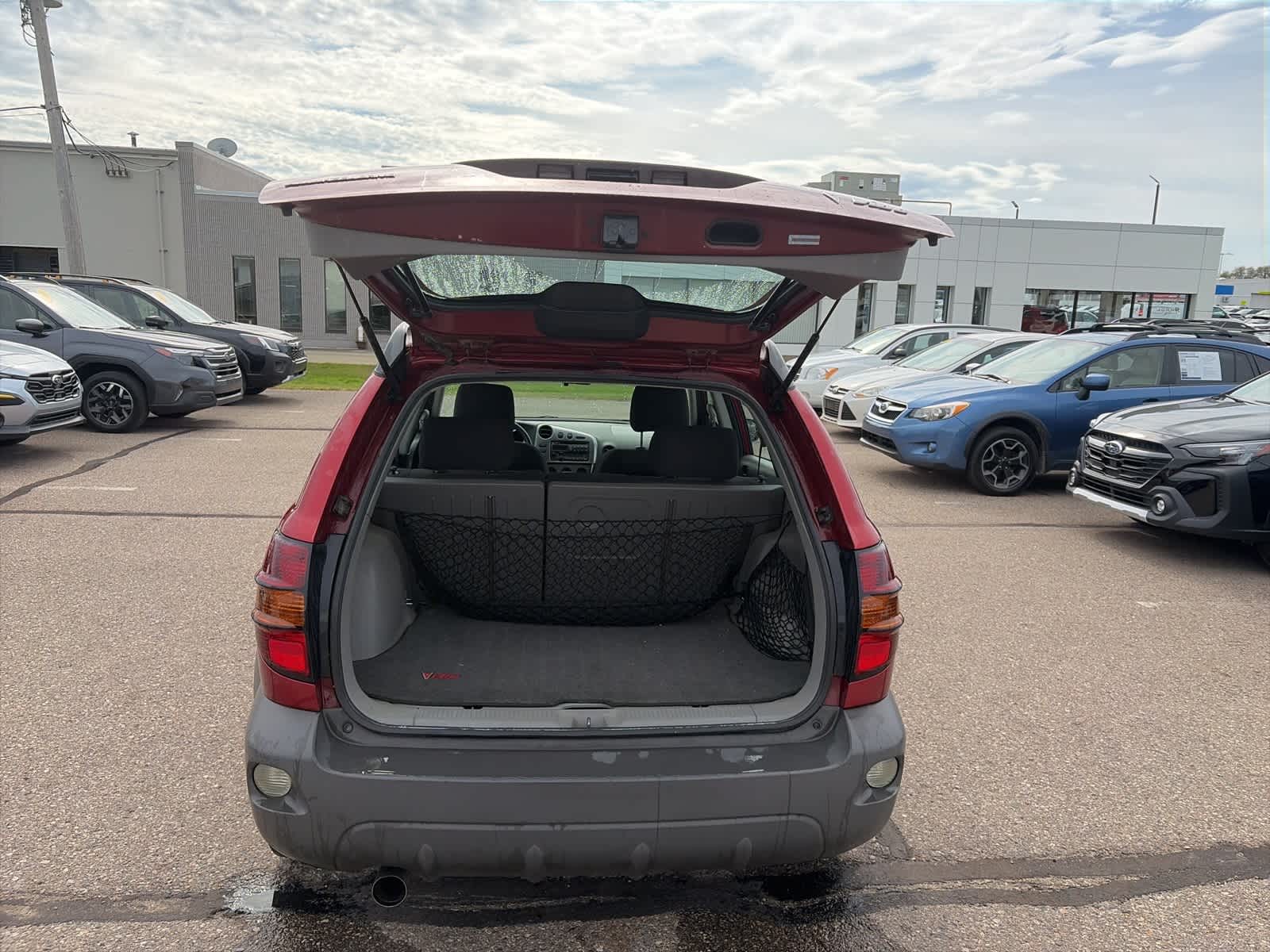 Thumbnail: 2004 Pontiac Vibe - 17