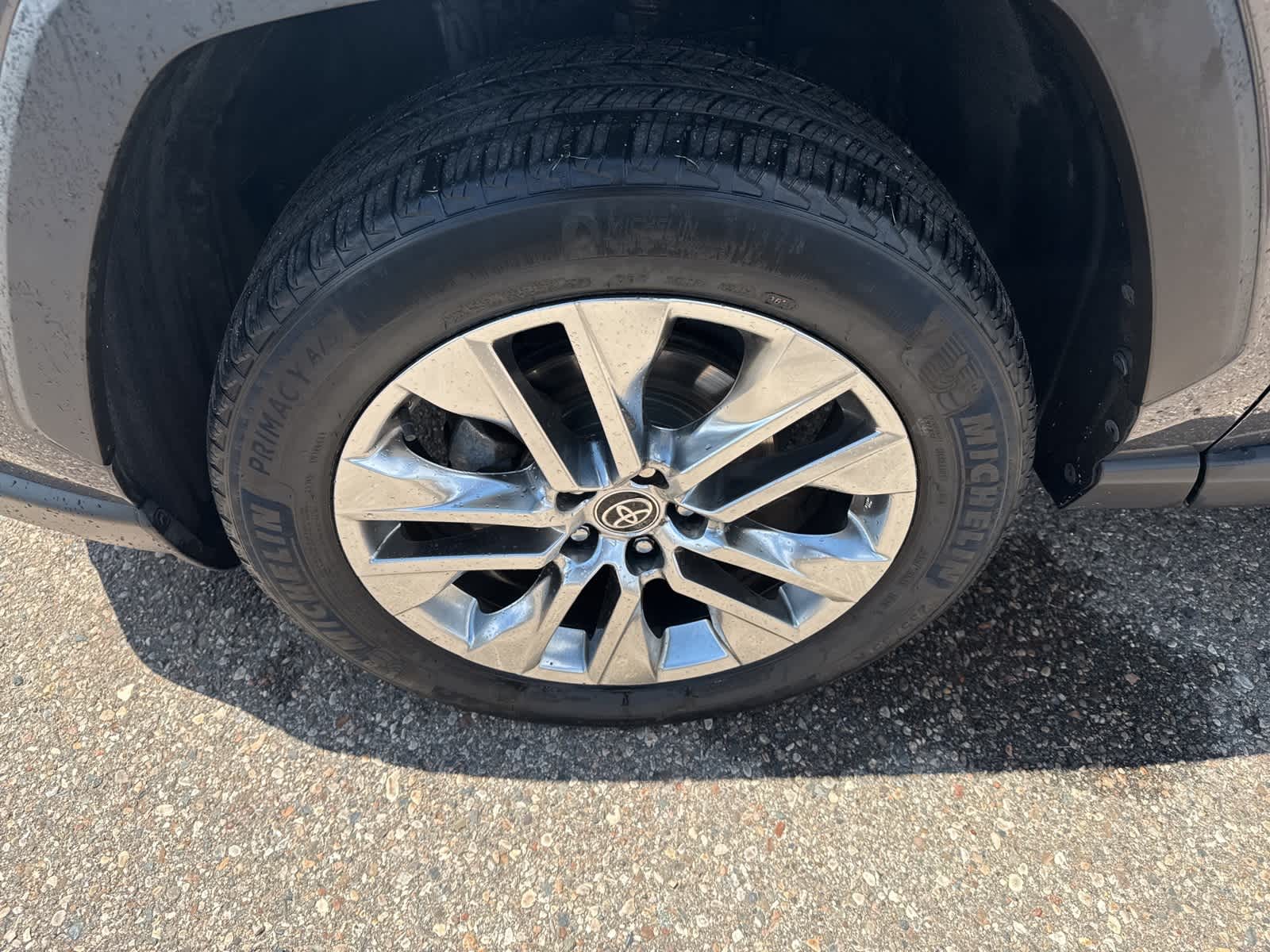 Thumbnail: 2021 Toyota RAV4 - 6