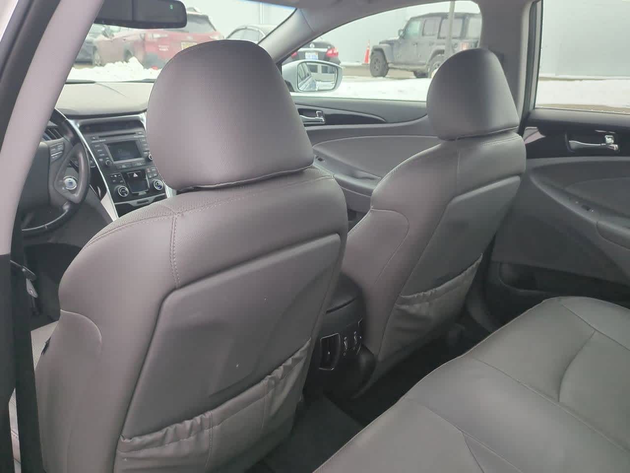 Thumbnail: 2014 Hyundai Sonata - 17