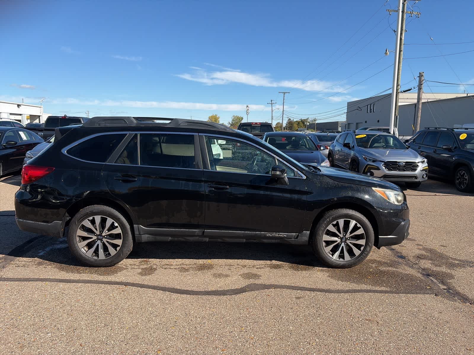 Thumbnail: 2015 Subaru Outback - 5