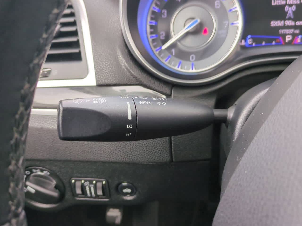 Thumbnail: 2018 Chrysler 300 - 24