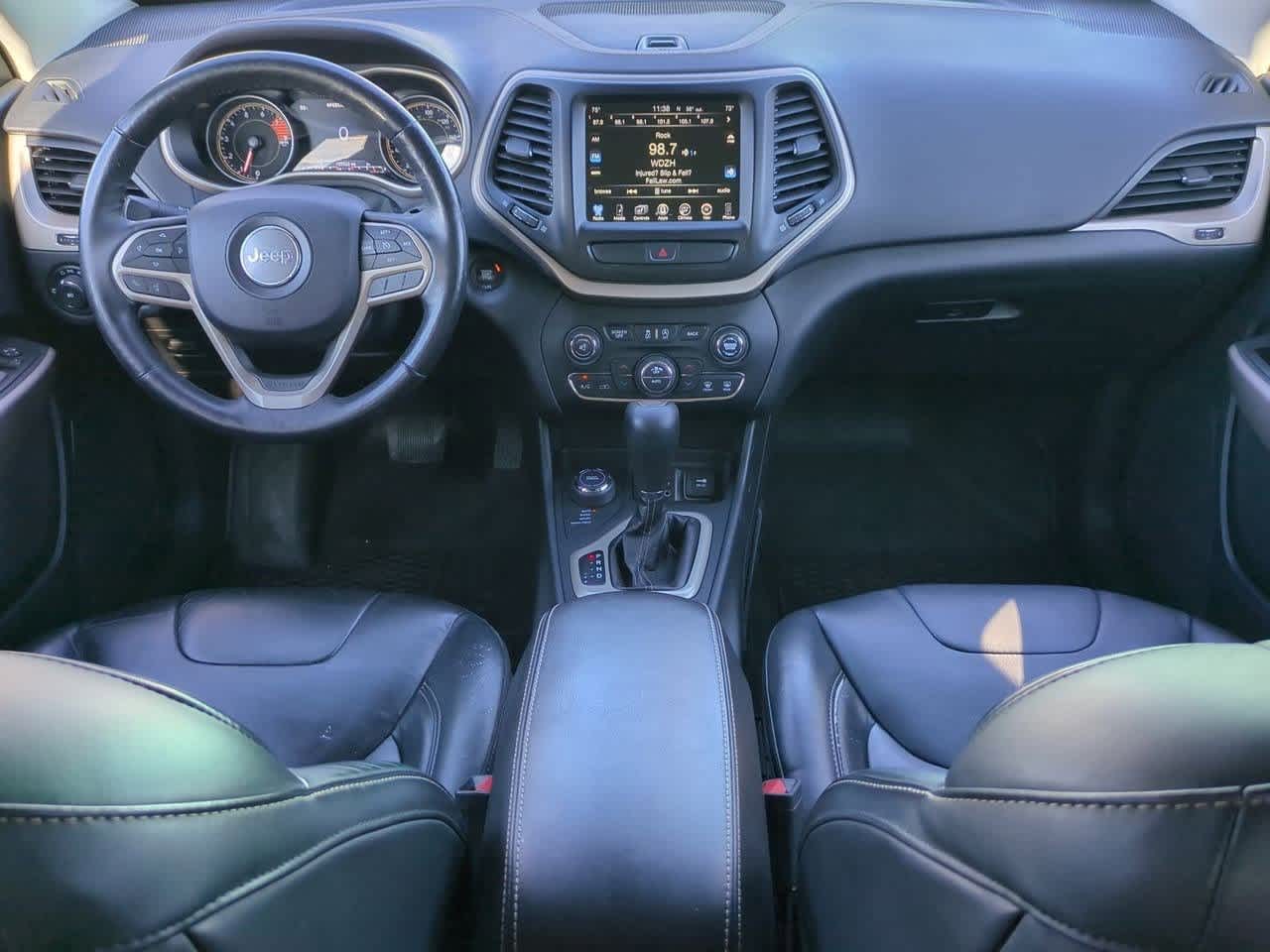 Thumbnail: 2017 Jeep Cherokee - 14