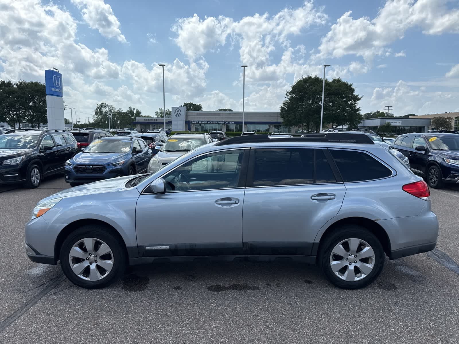 Thumbnail: 2012 Subaru Outback - 12