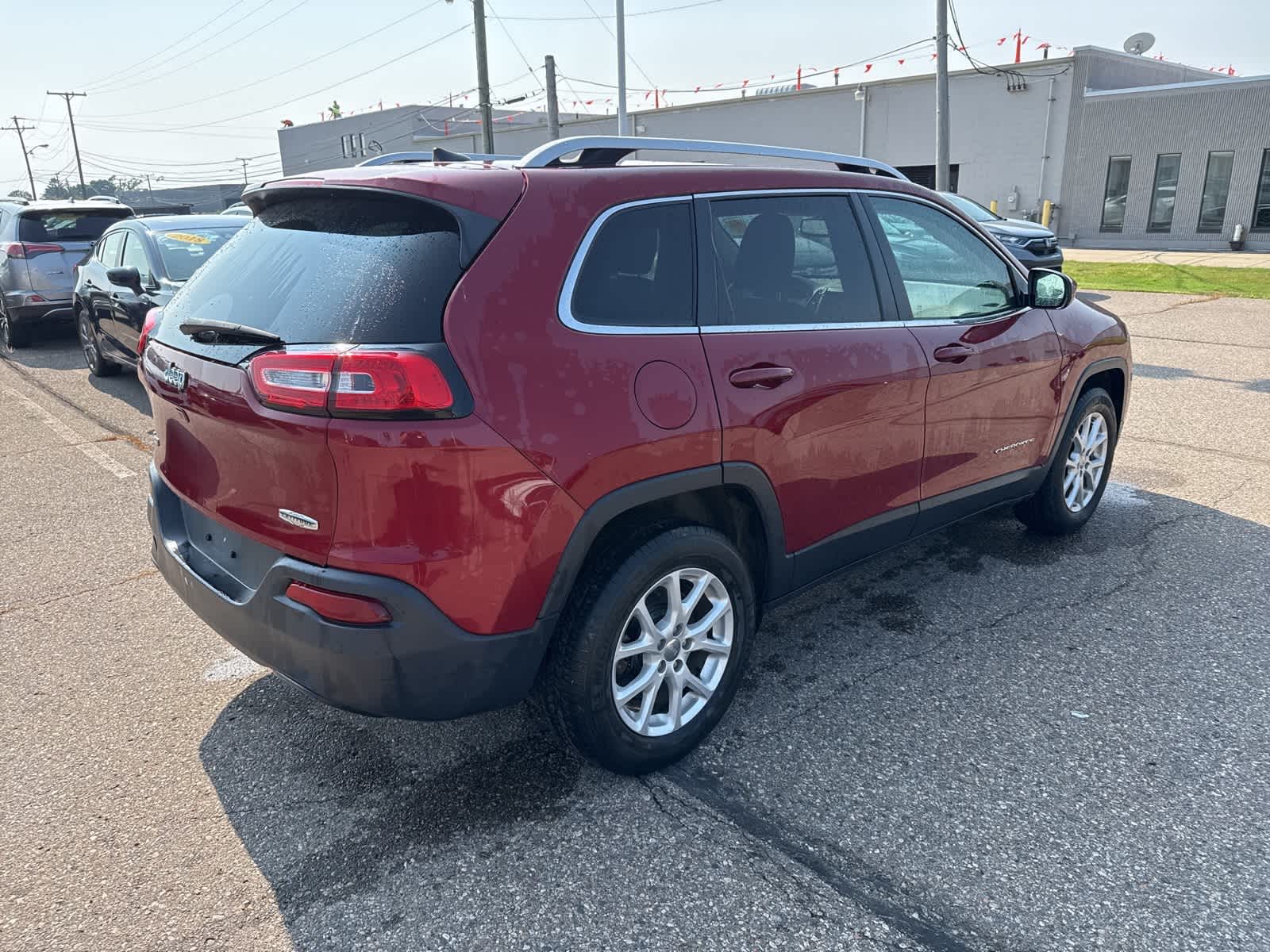 Thumbnail: 2016 Jeep Cherokee - 3