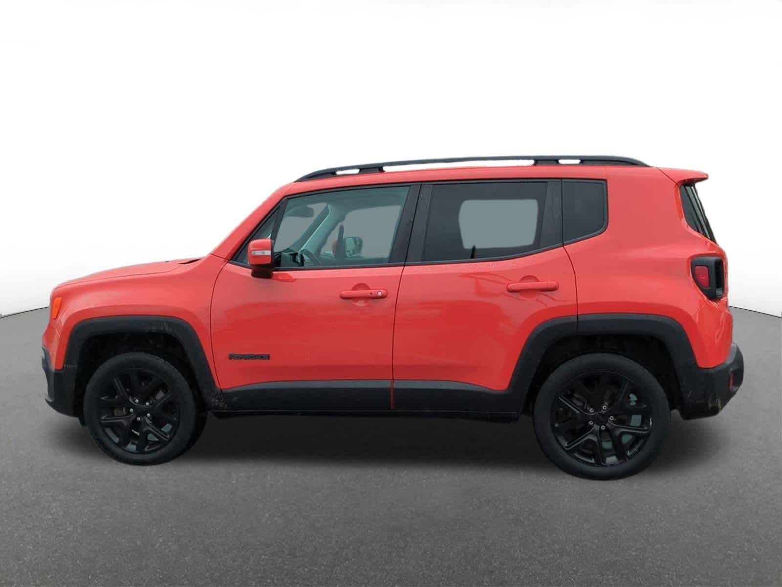 Thumbnail: 2018 Jeep Renegade - 3