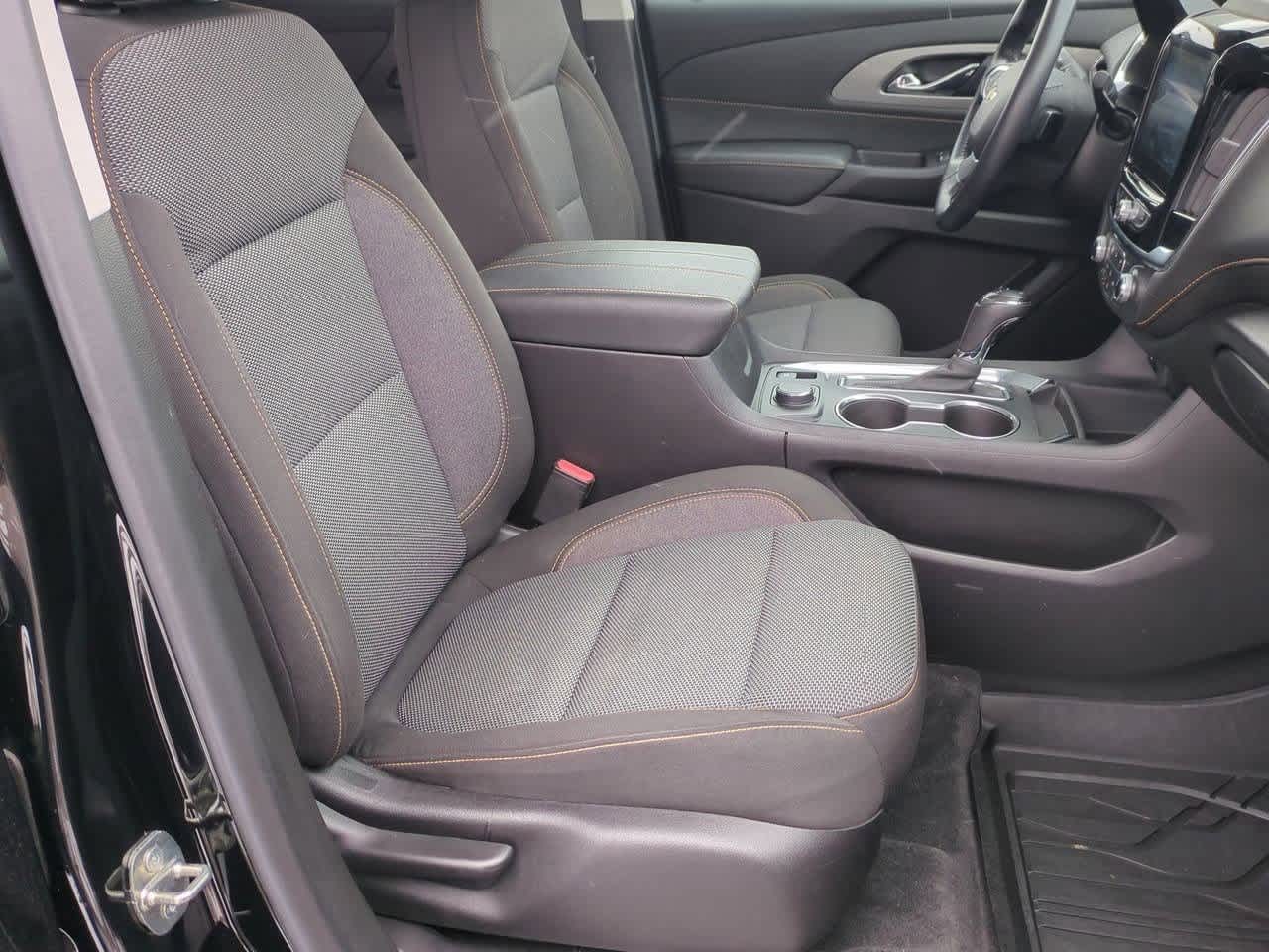 Thumbnail: 2020 Chevrolet Traverse - 22