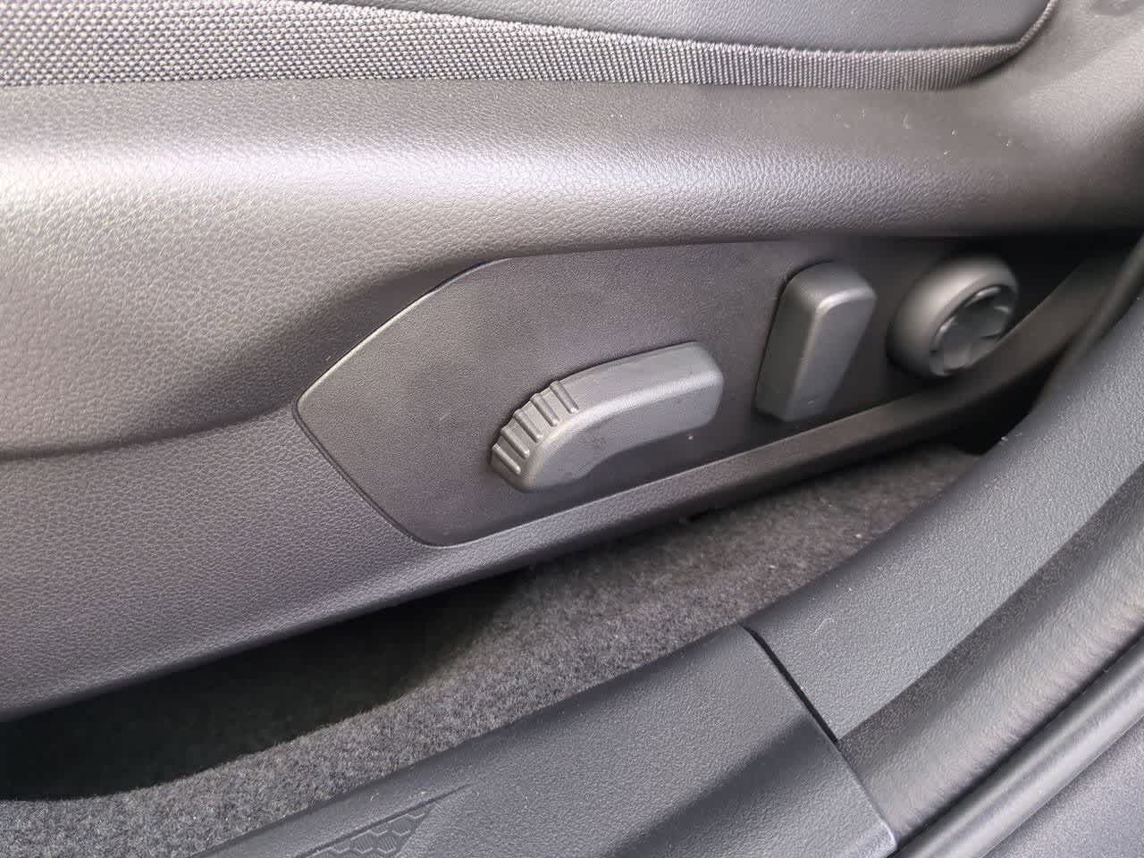 Thumbnail: 2026 Subaru Outback - 16