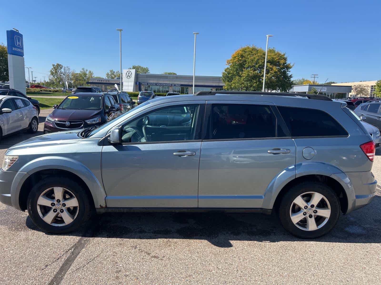 Thumbnail: 2010 Dodge Journey - 2