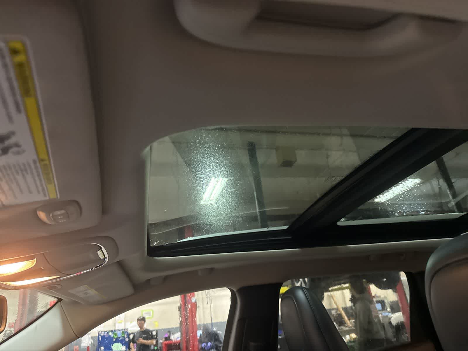 Thumbnail: 2016 Jeep Cherokee - 17