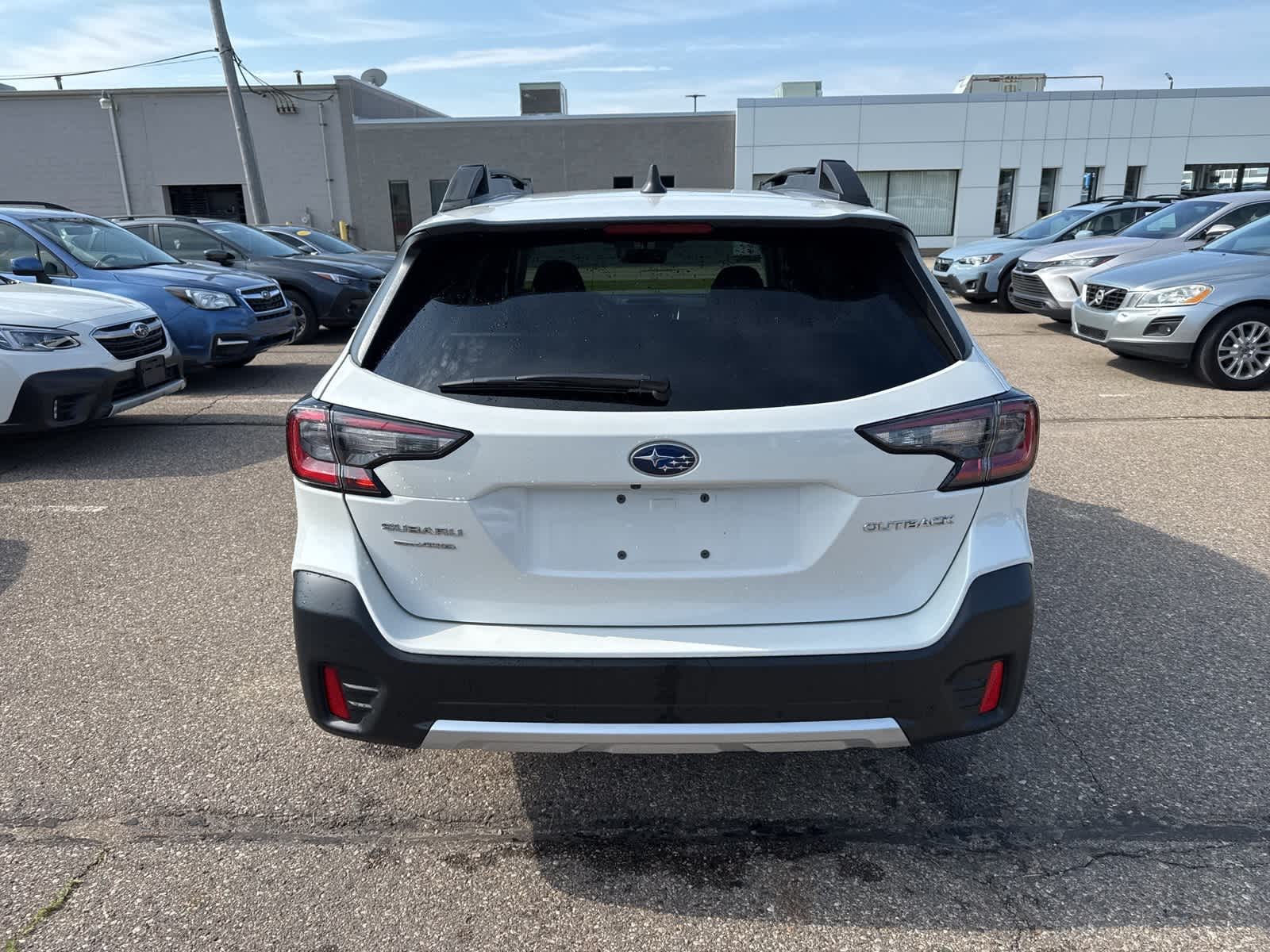 2022 Subaru Outback Limited 13
