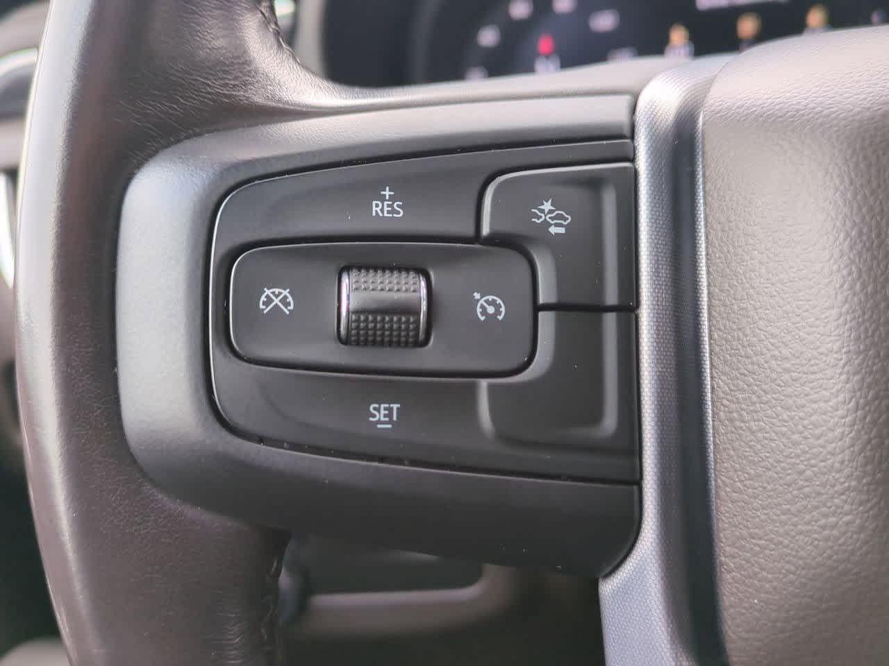 Thumbnail: 2022 GMC Yukon - 24