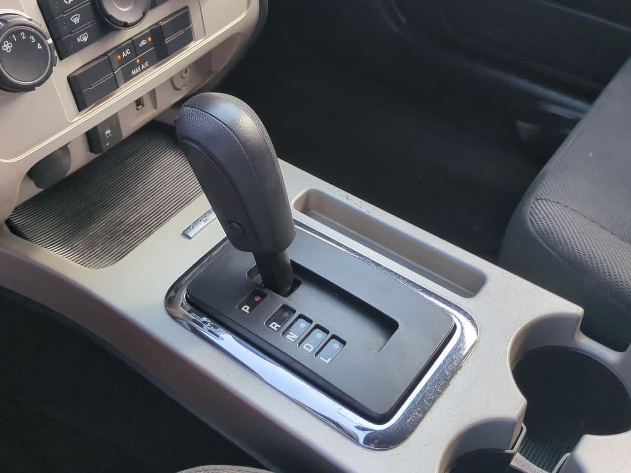 Thumbnail: 2009 Ford Escape - 30