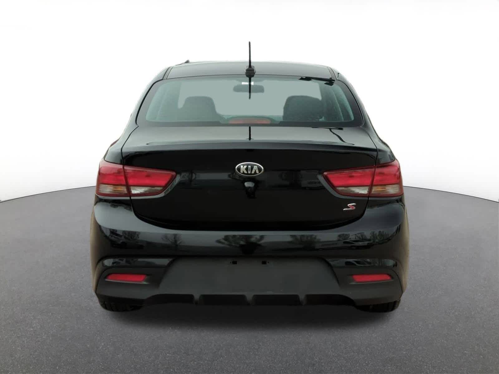 Thumbnail: 2020 Kia Rio - 5