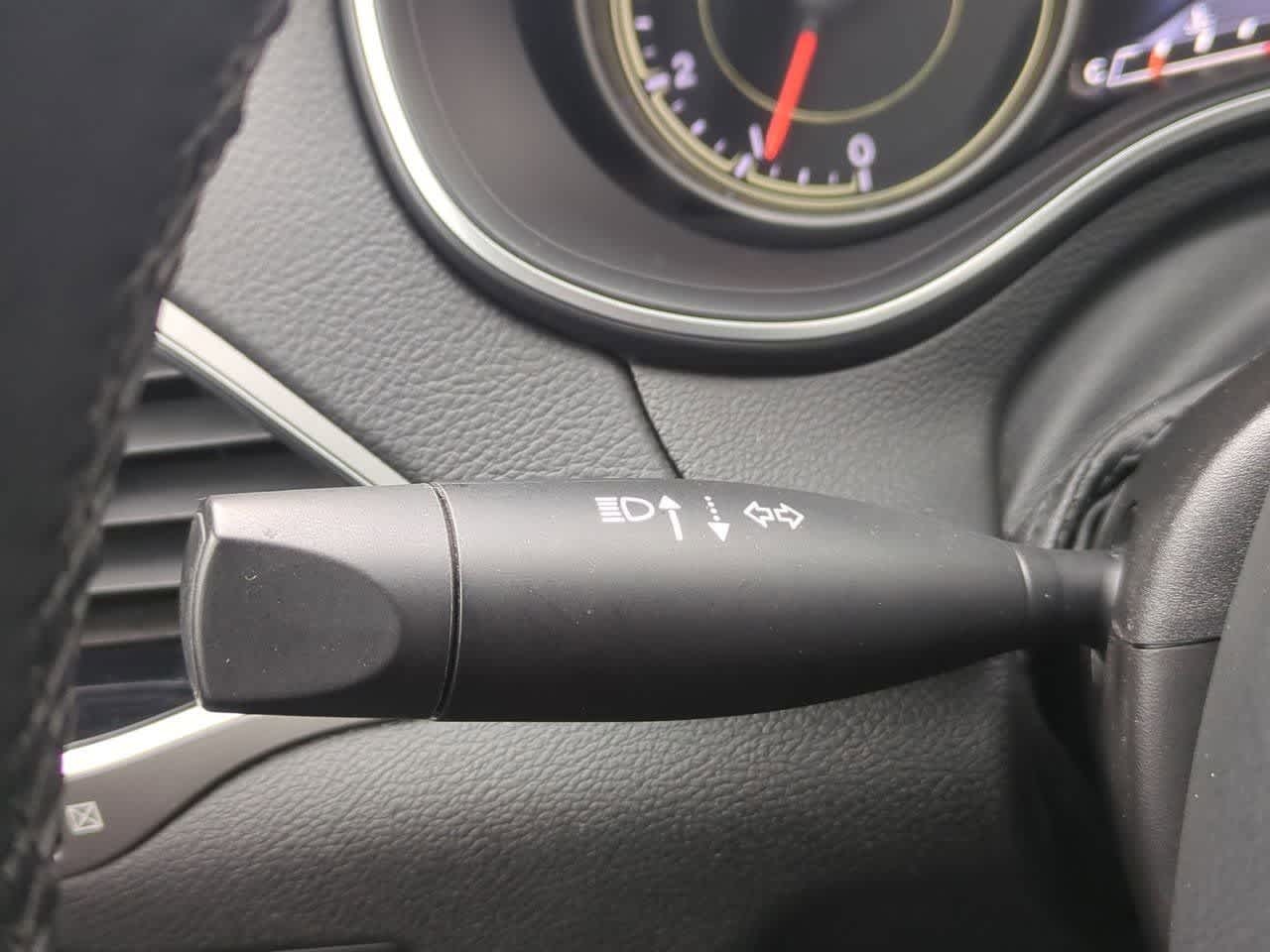 Thumbnail: 2021 Jeep Cherokee - 27