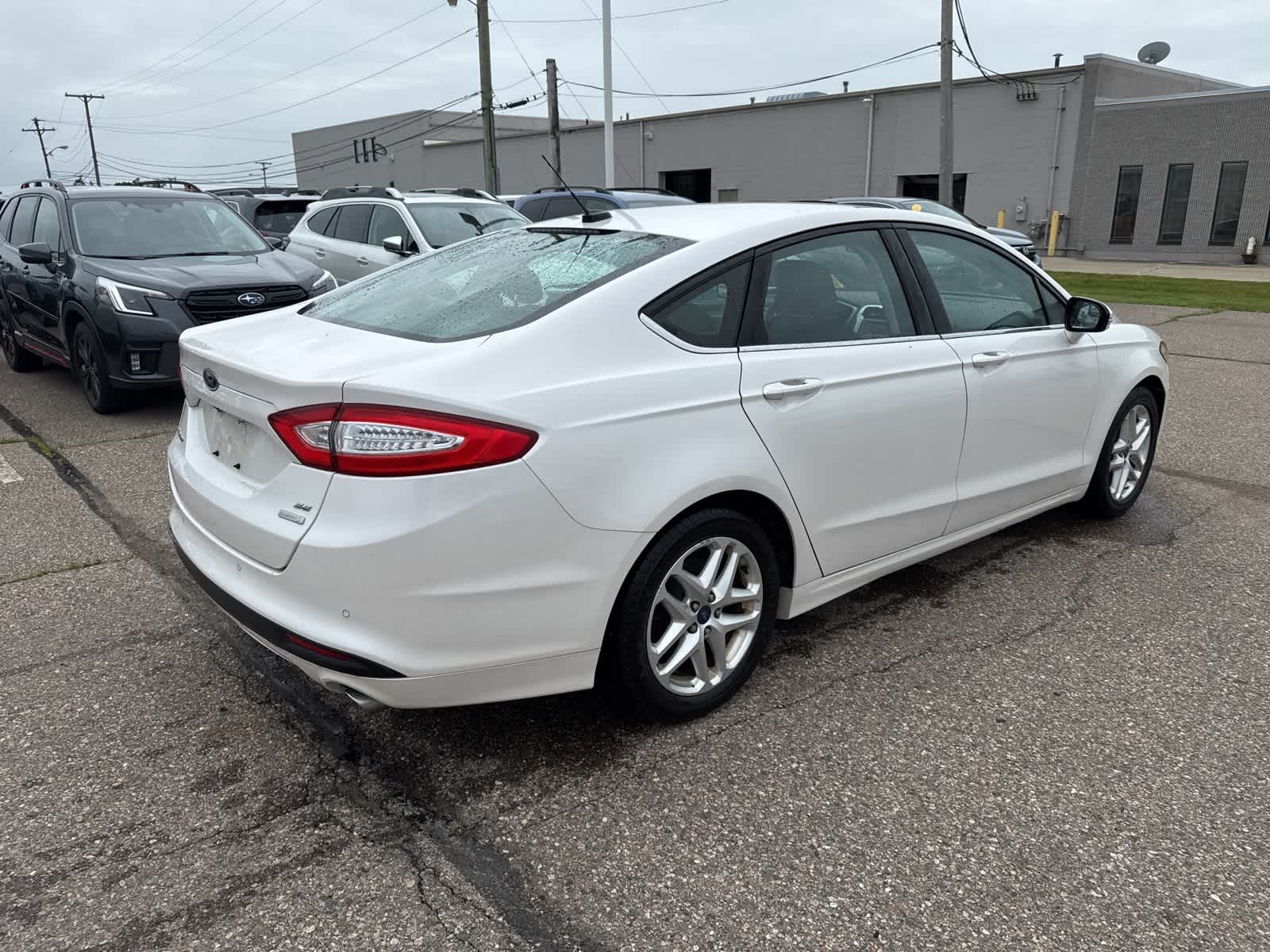 Thumbnail: 2015 Ford Fusion - 3
