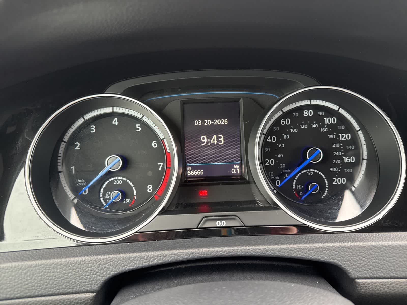 Thumbnail: 2017 Volkswagen Golf - 18