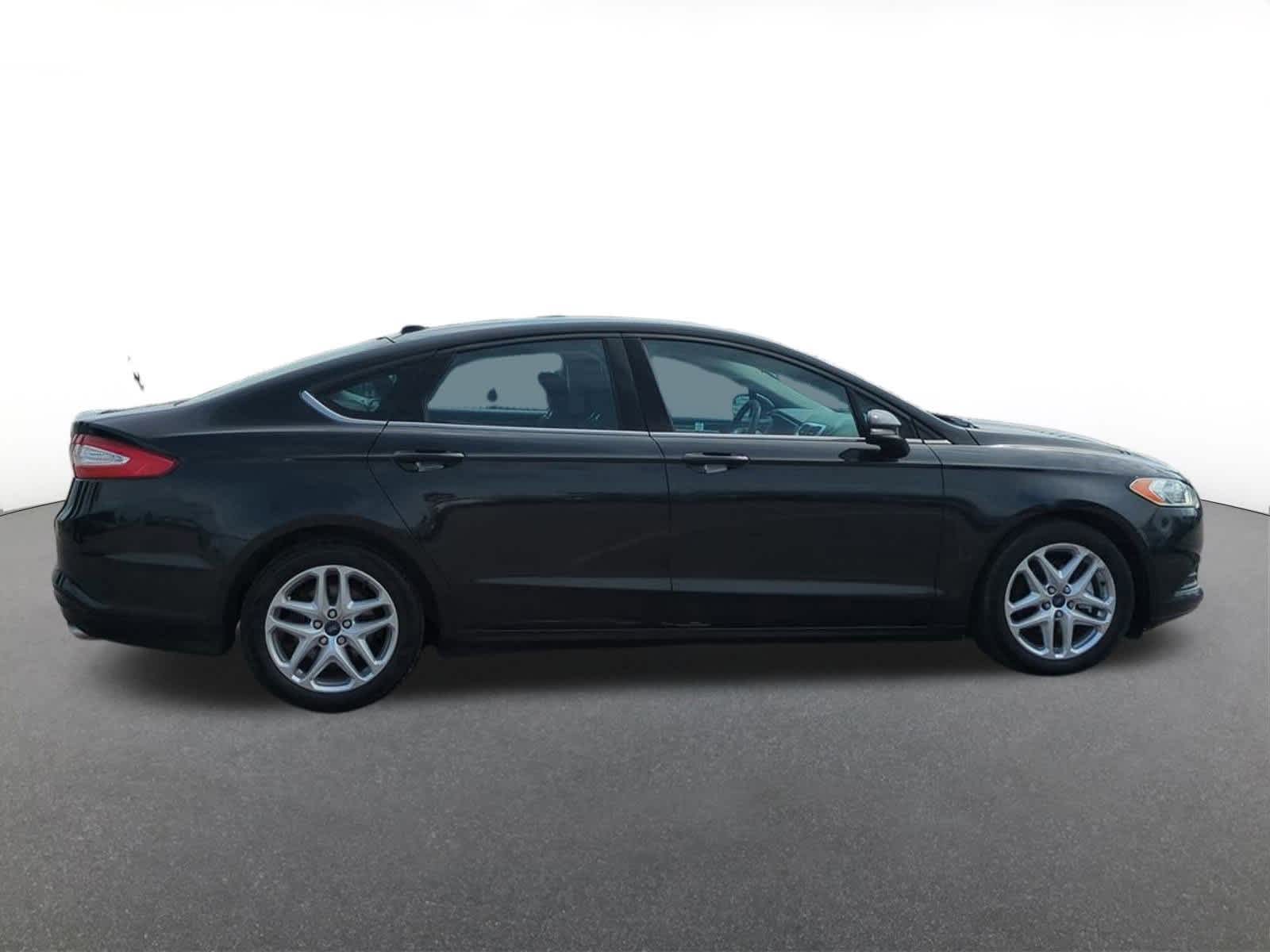 Thumbnail: 2013 Ford Fusion - 7