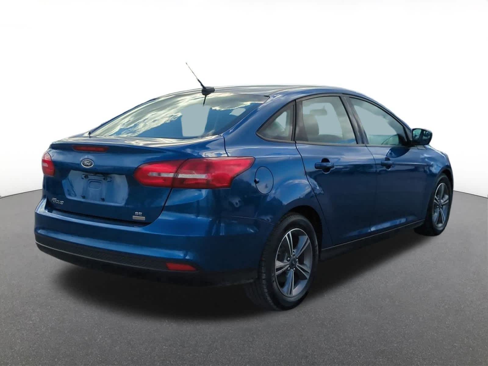 Thumbnail: 2018 Ford Focus - 6
