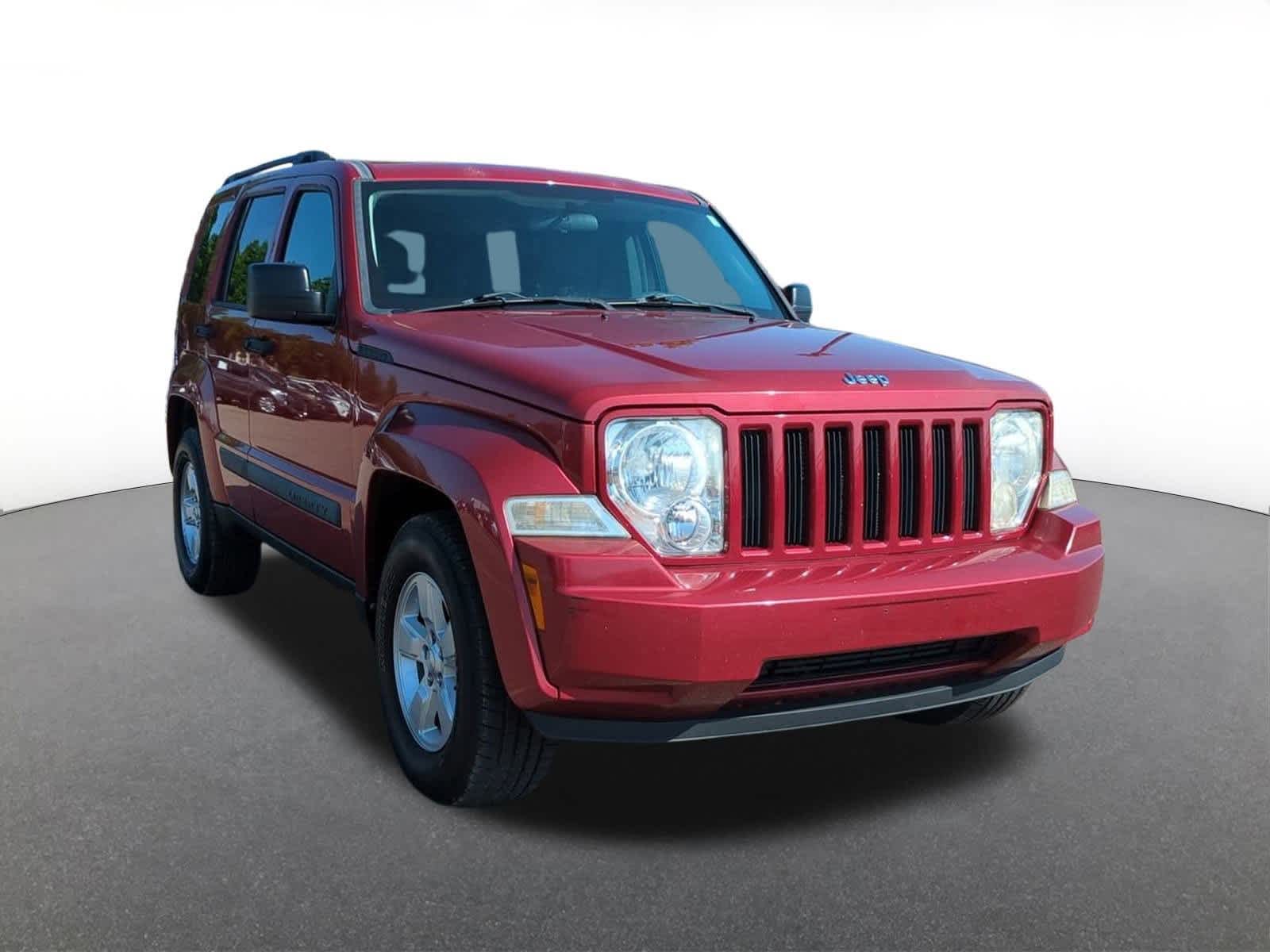 Thumbnail: 2010 Jeep Liberty - 8