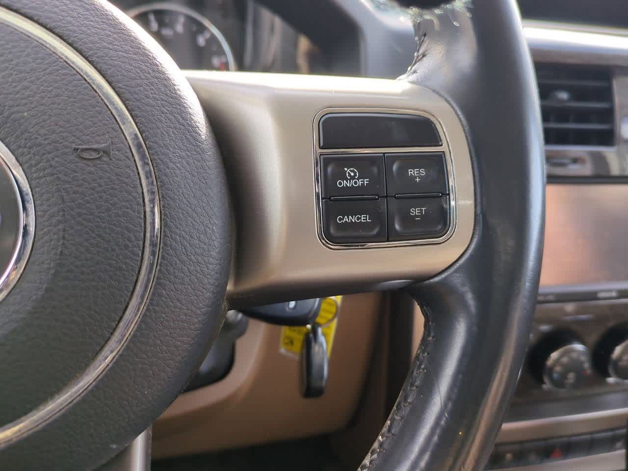 Thumbnail: 2012 Jeep Liberty - 25