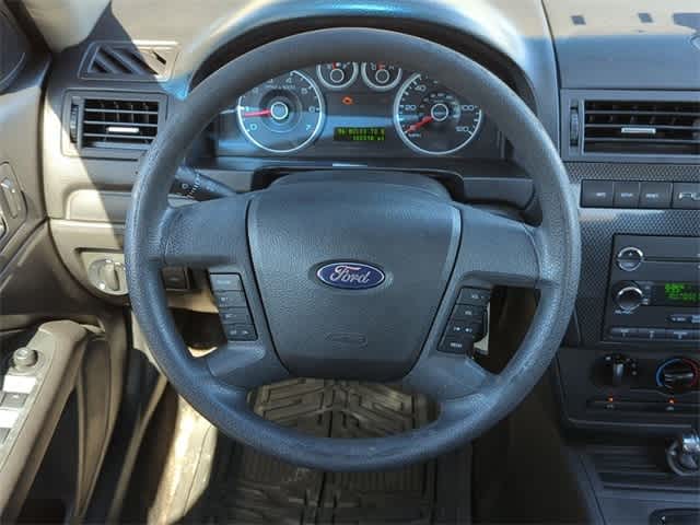 2009 Ford Fusion SE 21
