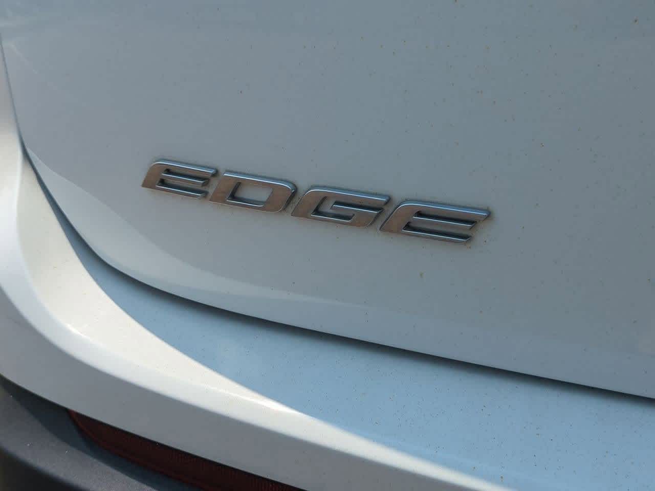 Thumbnail: 2016 Ford Edge - 11