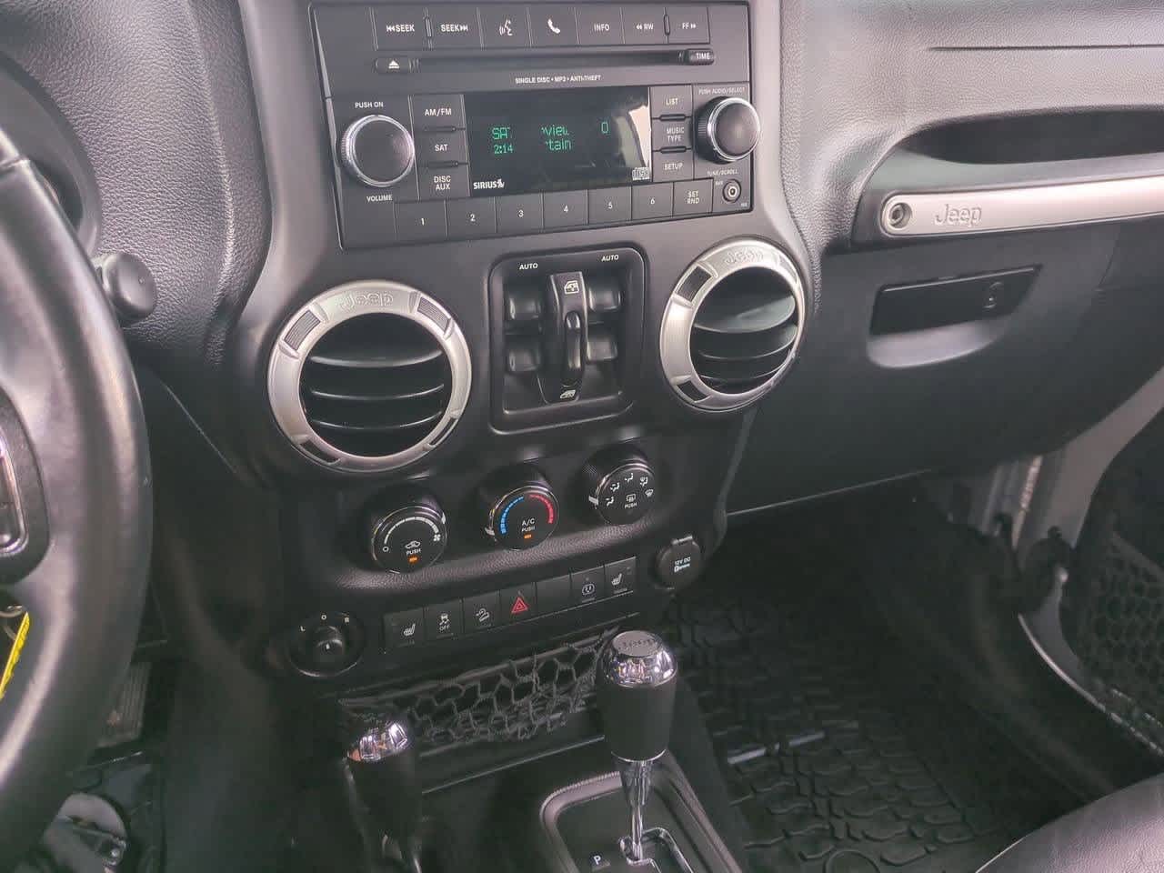 Thumbnail: 2015 Jeep Wrangler - 26