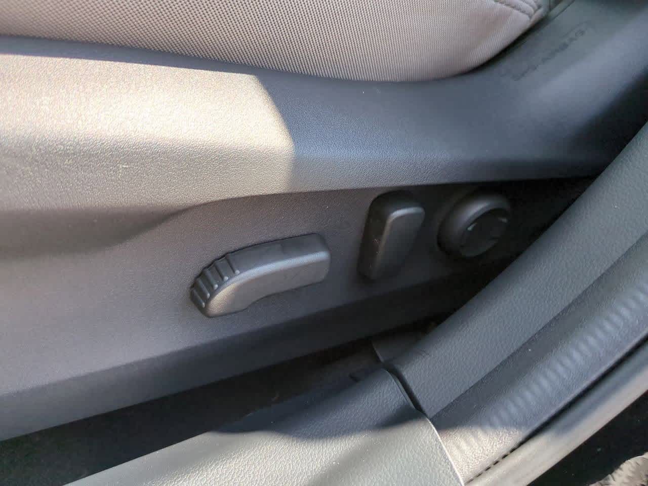 Thumbnail: 2025 Subaru Legacy - 16