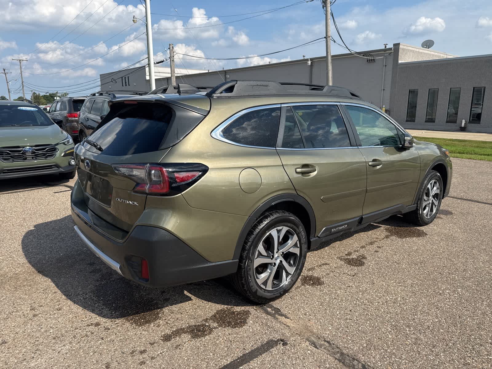 Thumbnail: 2022 Subaru Outback - 3