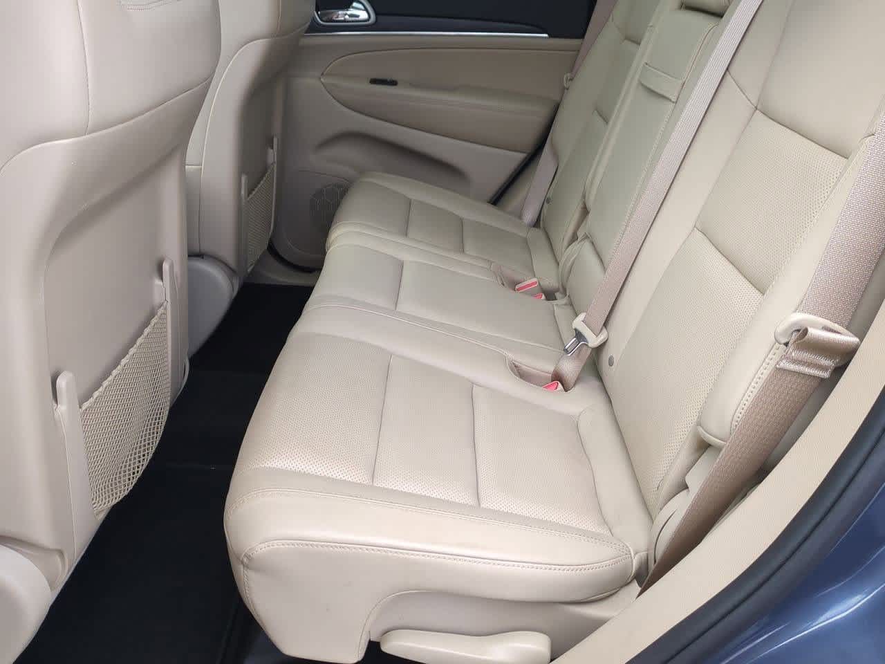 Thumbnail: 2020 Jeep Grand Cherokee - 19