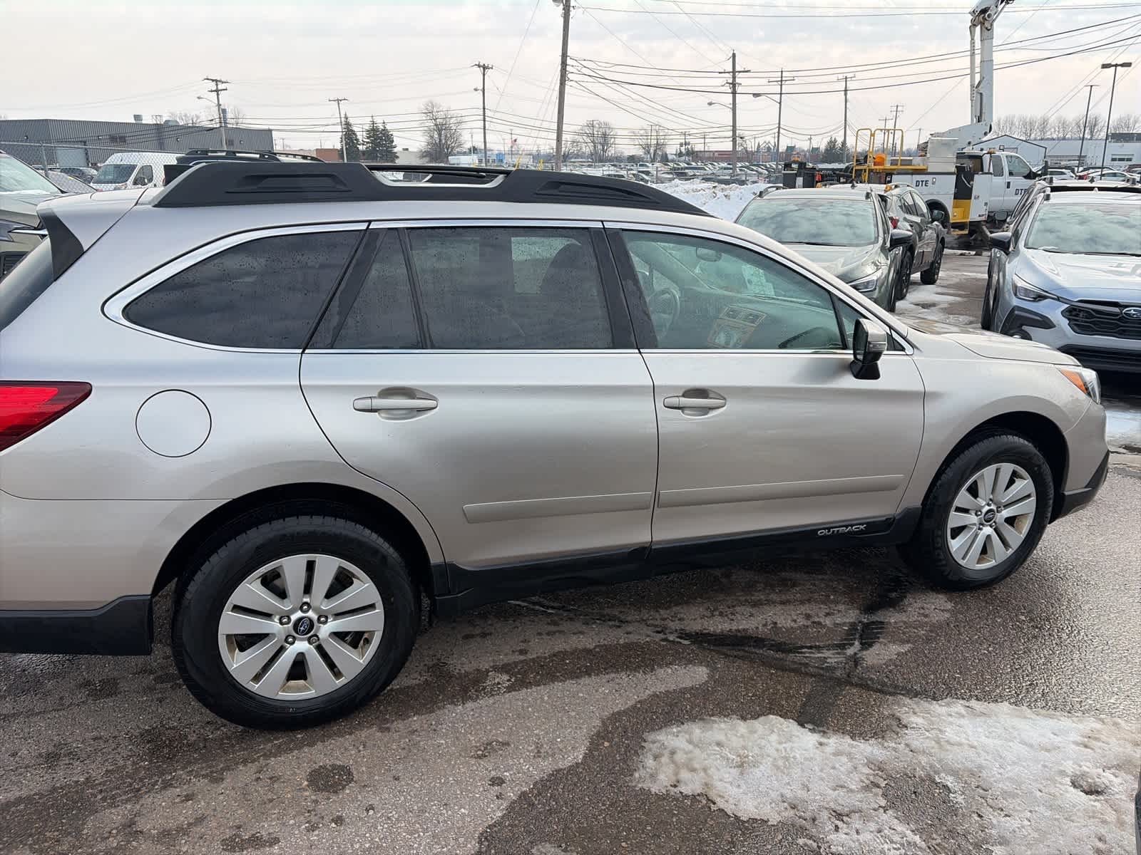 Thumbnail: 2016 Subaru Outback - 5