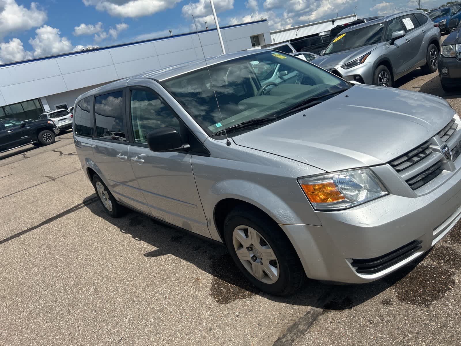 Thumbnail: 2009 Dodge Grand Caravan - 3