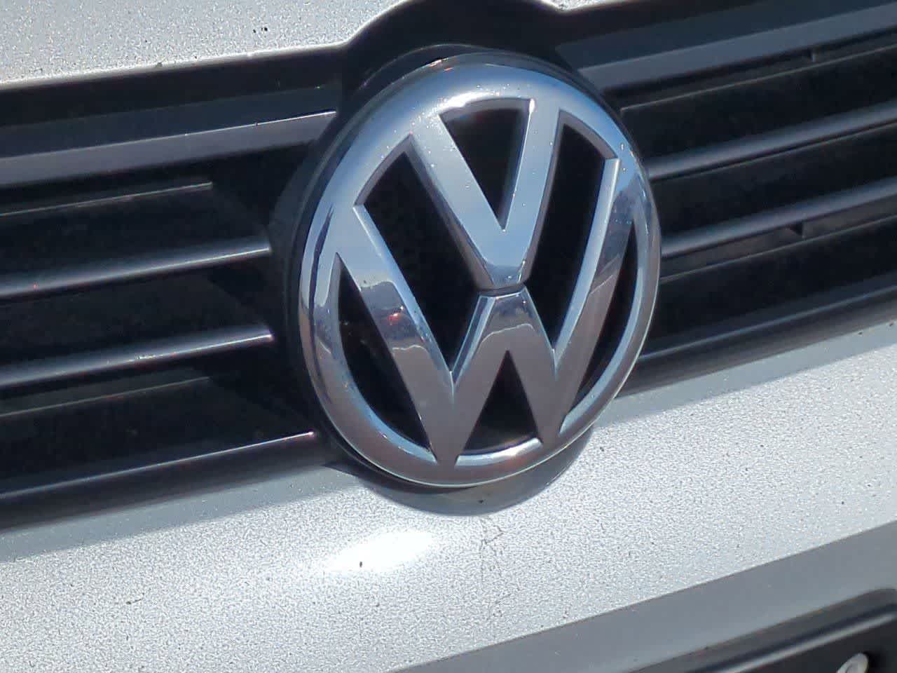 Thumbnail: 2014 Volkswagen Jetta - 11