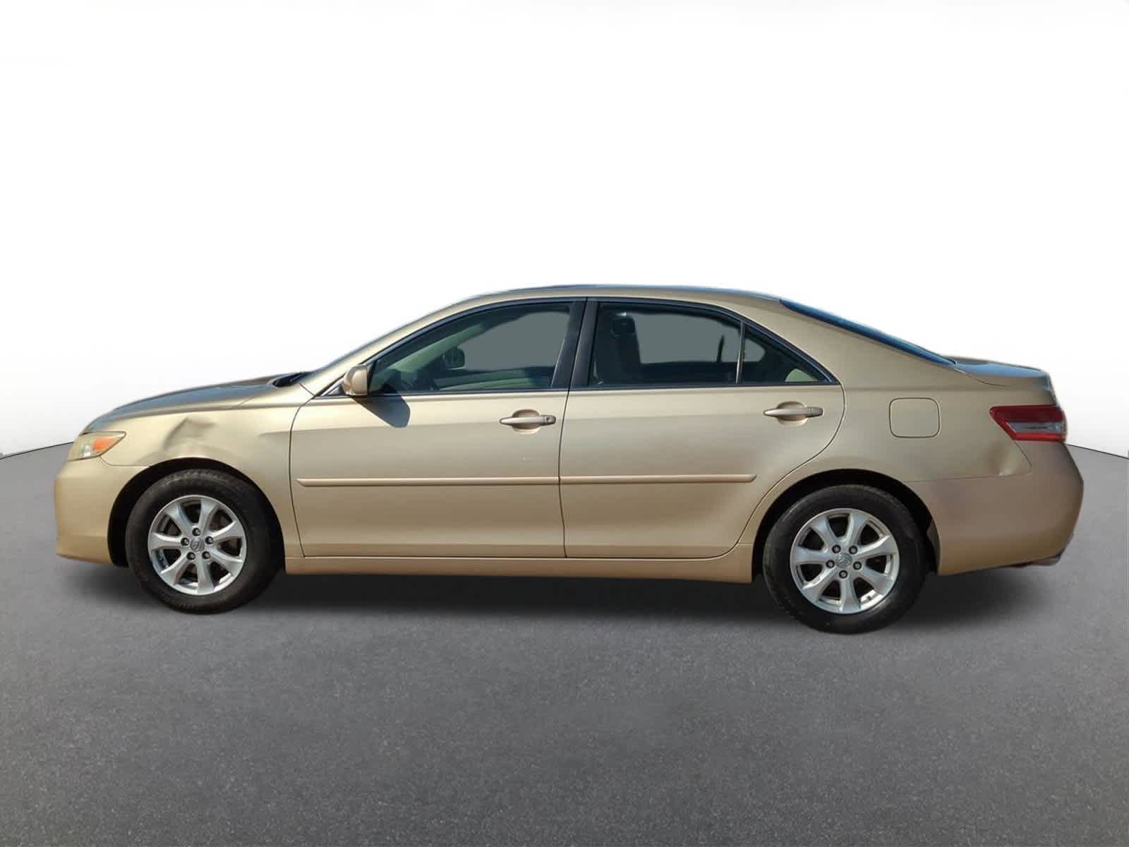 Thumbnail: 2010 Toyota Camry - 3