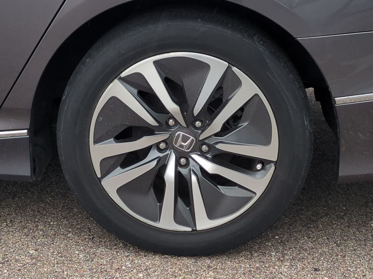 2022 Honda Accord Hybrid EX-L - Photo 13