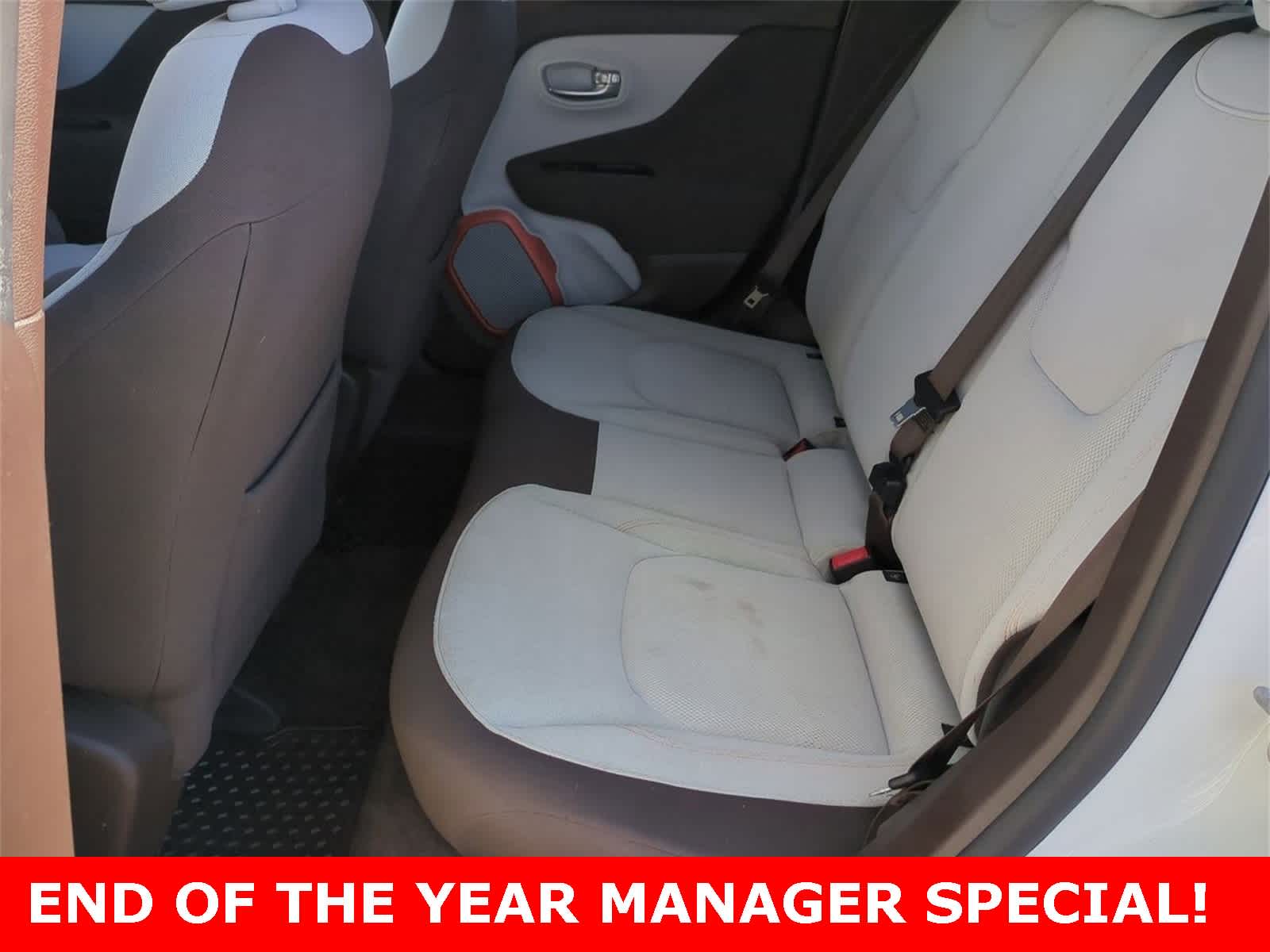 Thumbnail: 2016 Jeep Renegade - 18