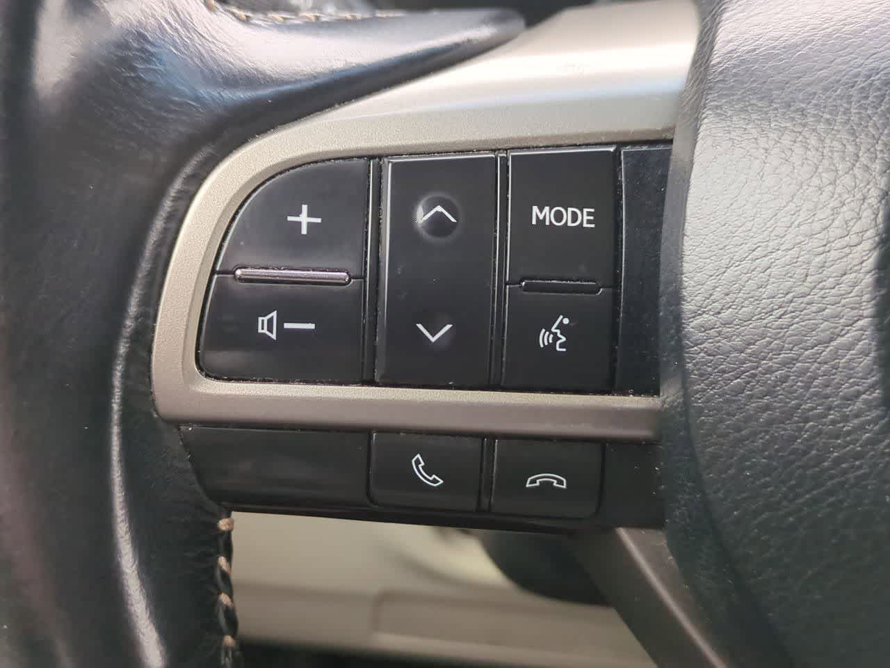 Thumbnail: 2020 Lexus GX - 24