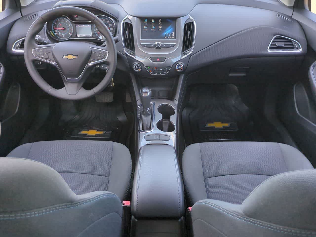 Thumbnail: 2017 Chevrolet Cruze - 14