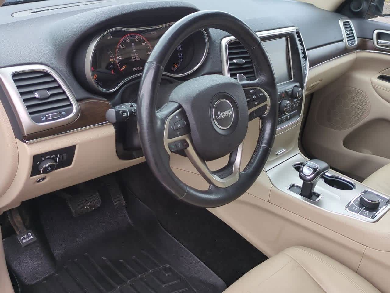 Thumbnail: 2015 Jeep Grand Cherokee - 2
