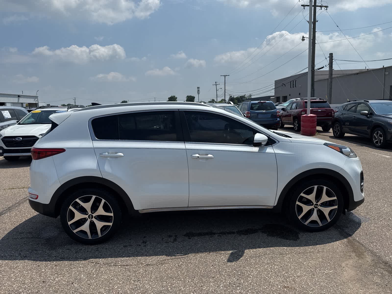 Thumbnail: 2017 Kia Sportage - 9
