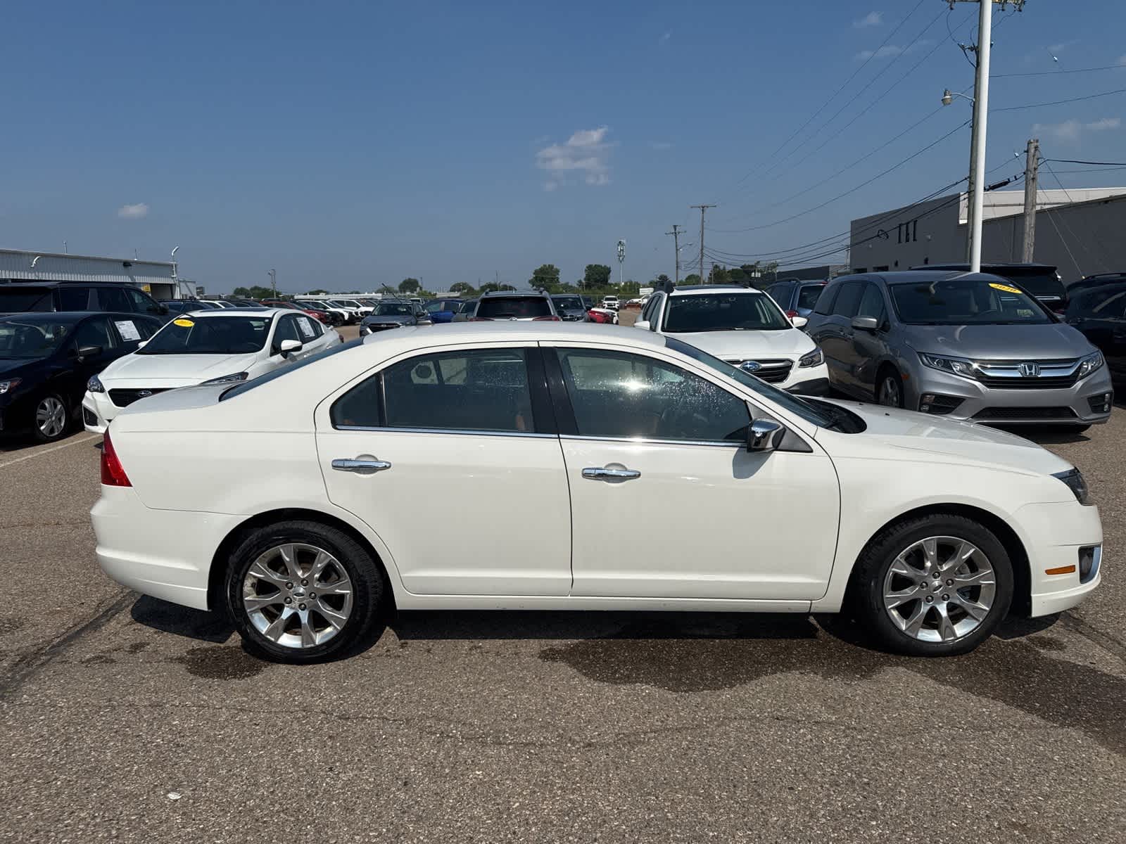 Thumbnail: 2011 Ford Fusion - 9