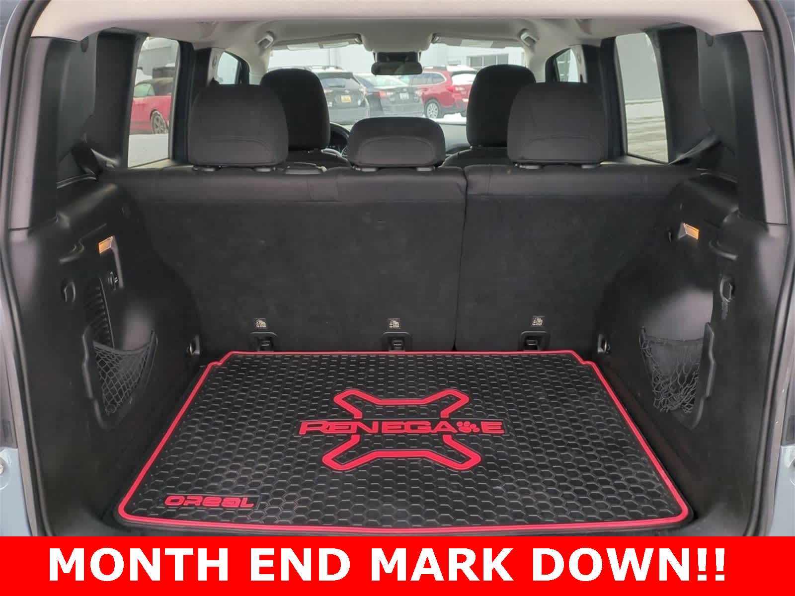 Thumbnail: 2017 Jeep Renegade - 32