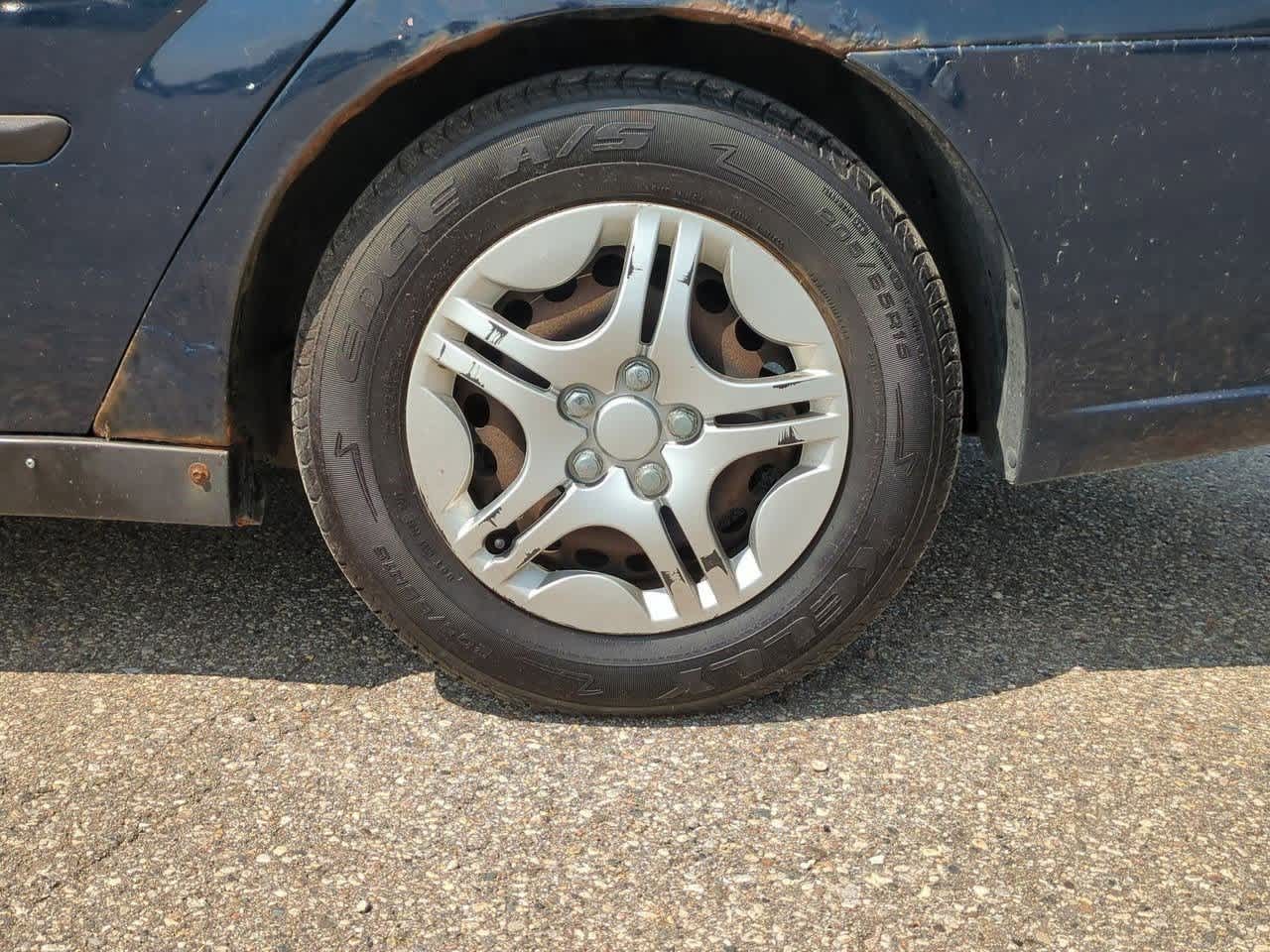 2005 Chevrolet Malibu Base 12